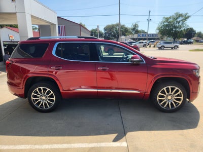 2023 GMC Acadia Denali
