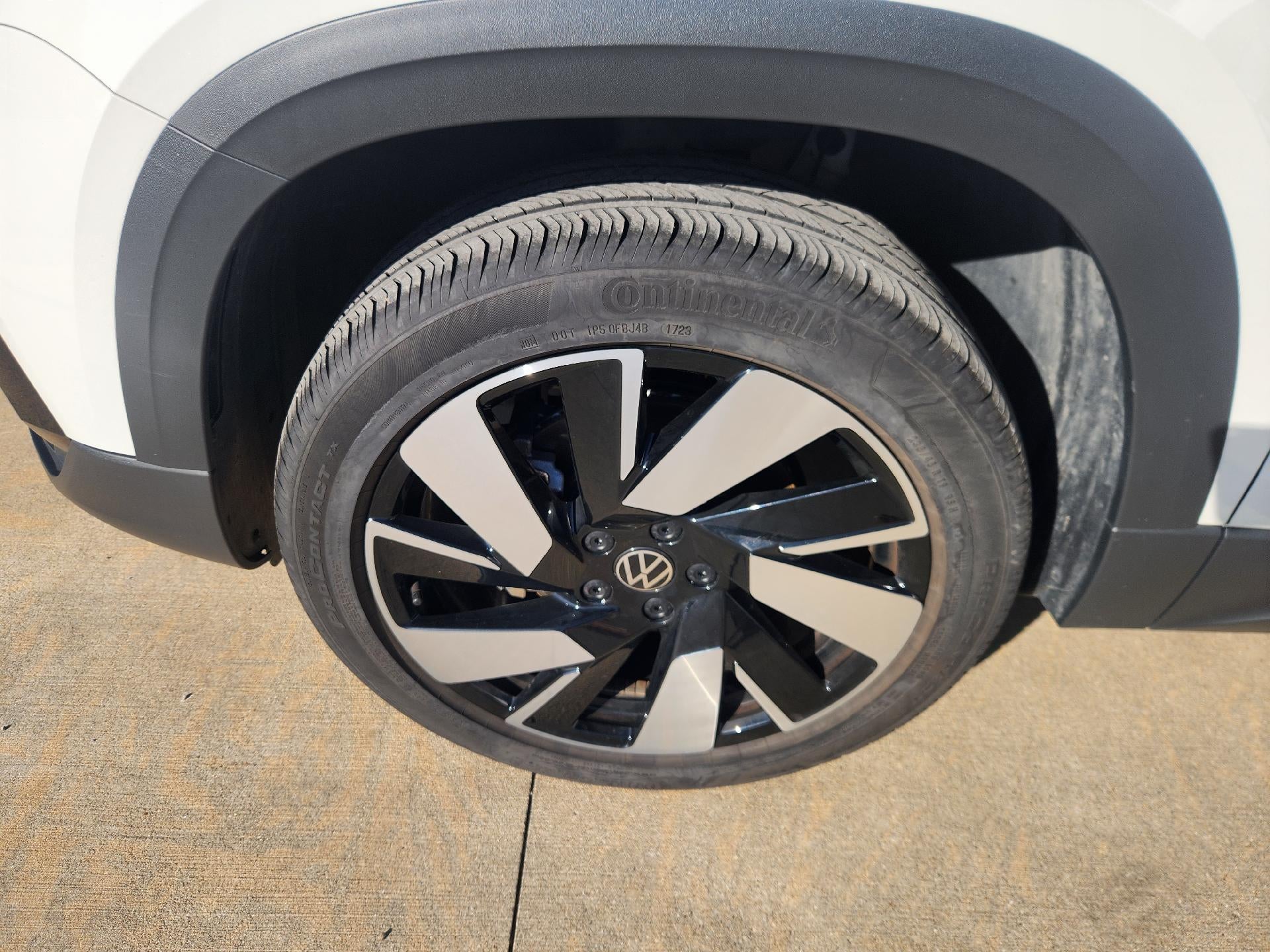 2023 Volkswagen Taos SEL