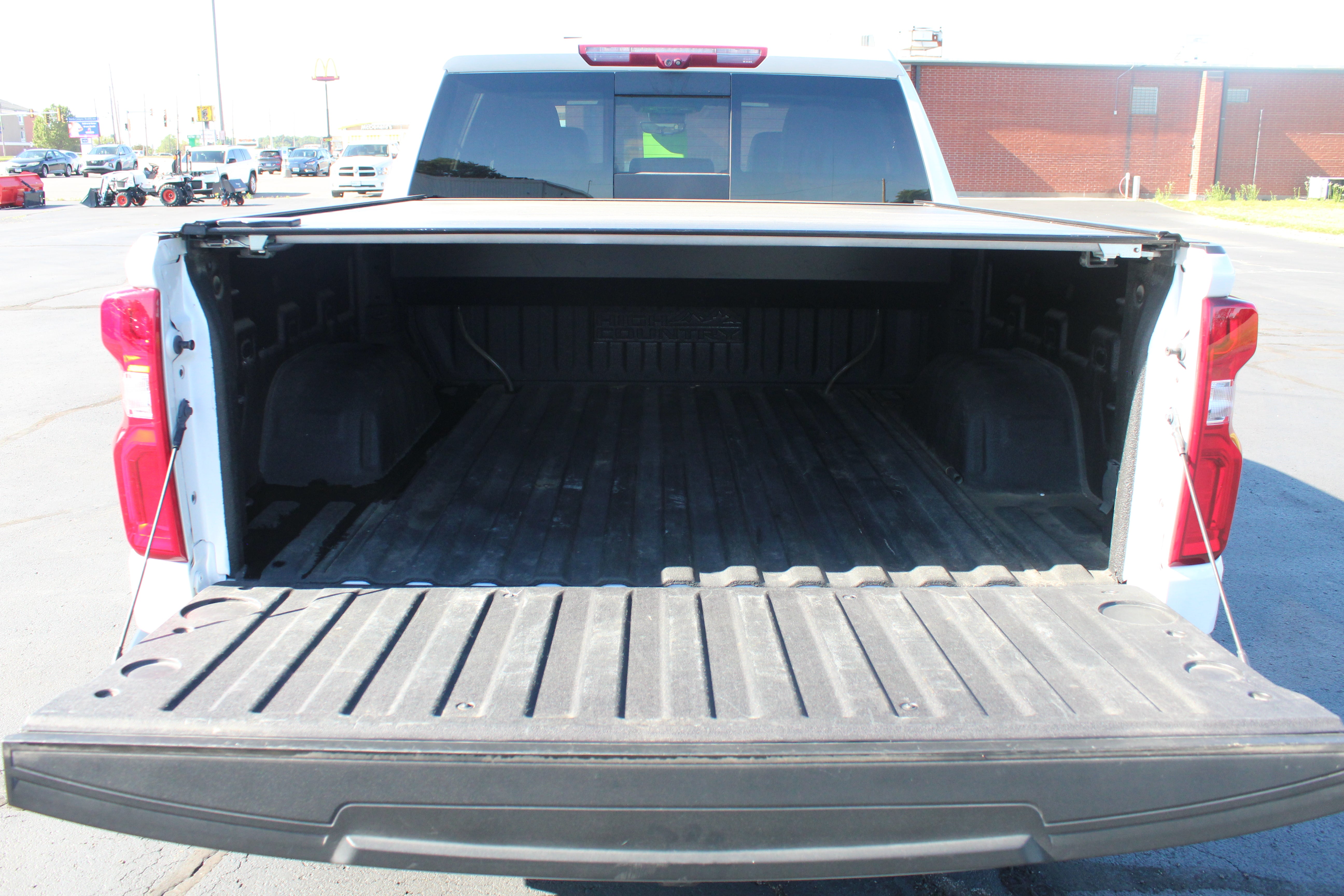 2023 Chevrolet Silverado 1500 High Country - Photo 12