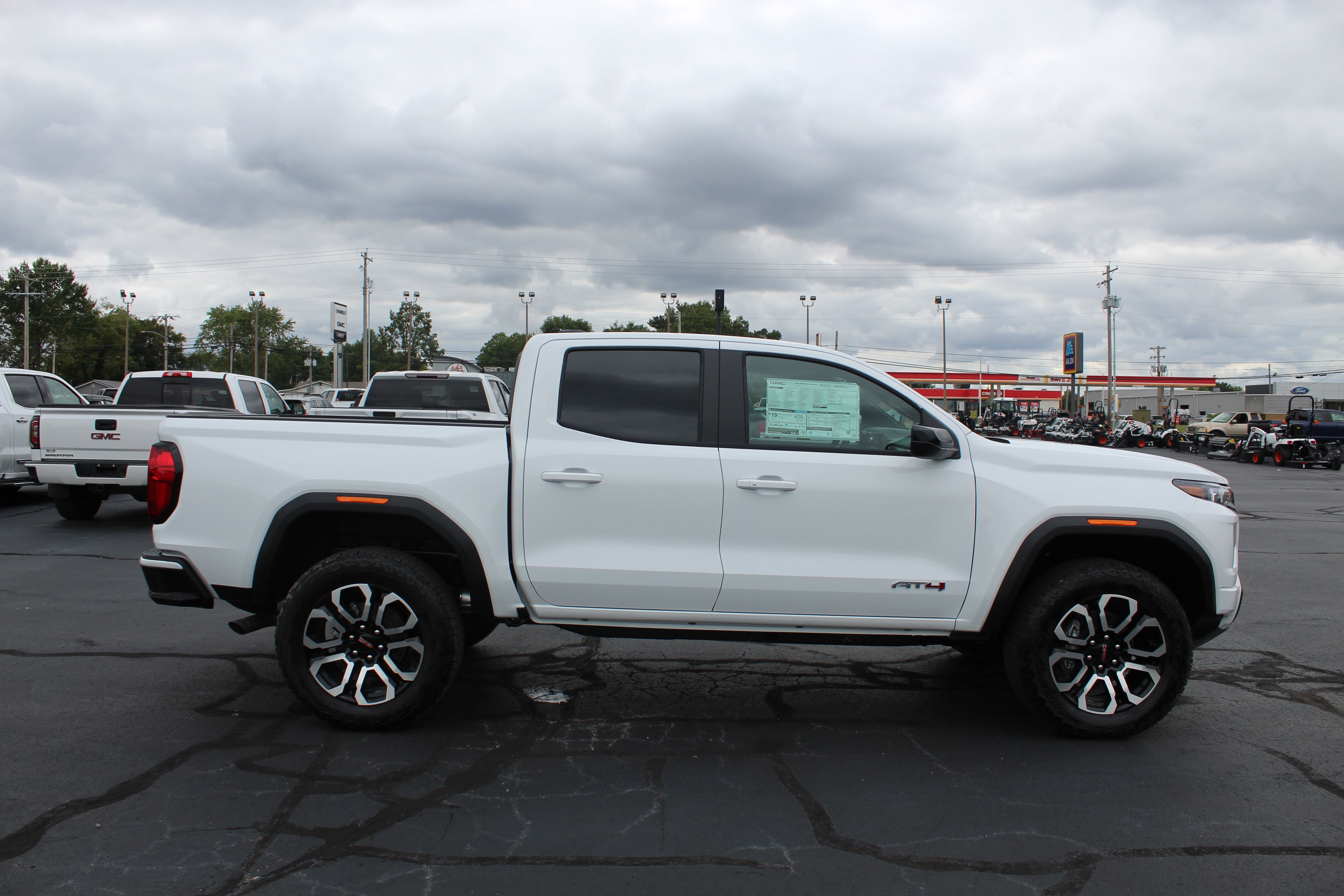 2026 GMC Canyon AT4