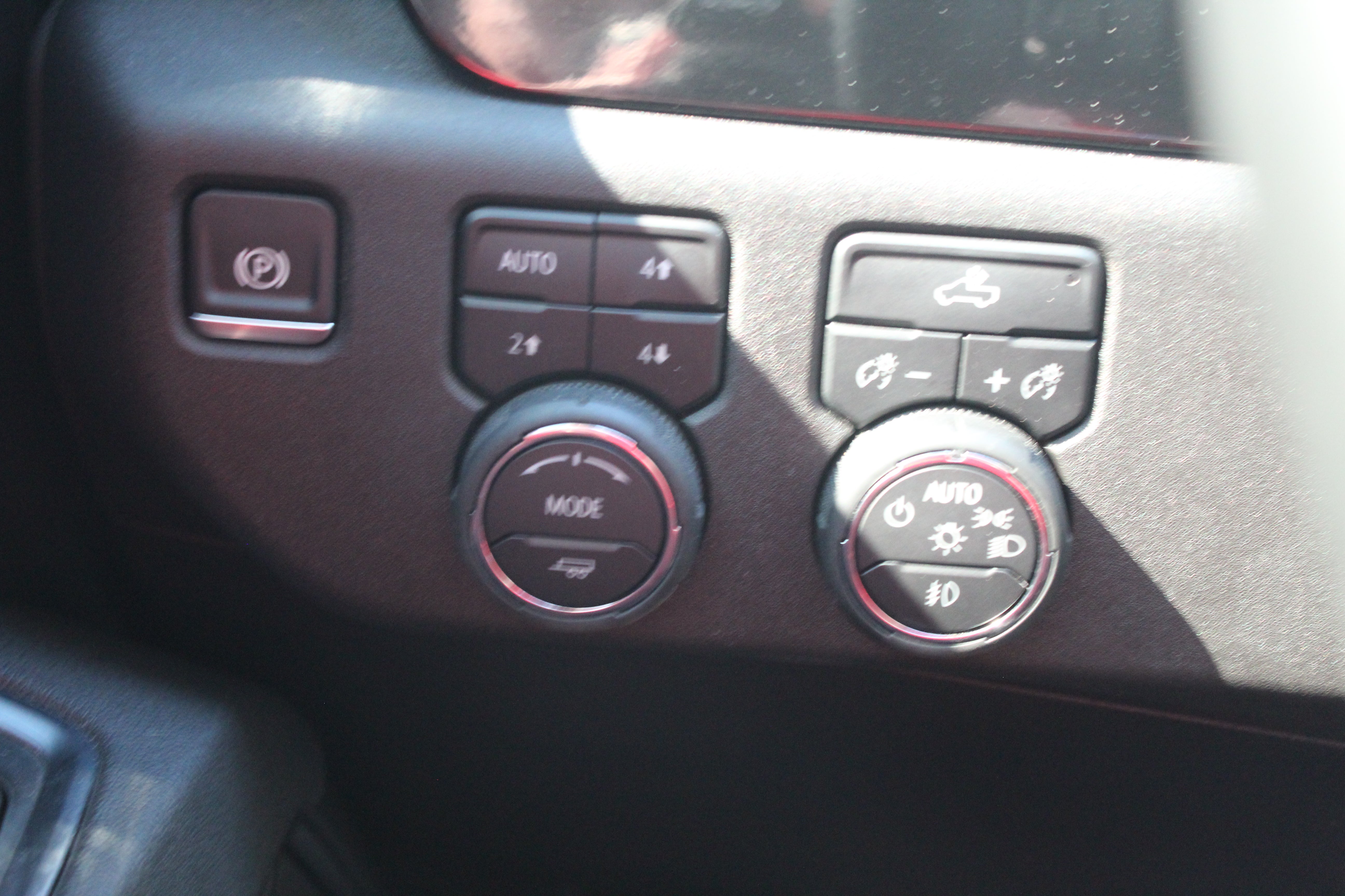 2025 Chevrolet Silverado 1500 RST - Photo 17