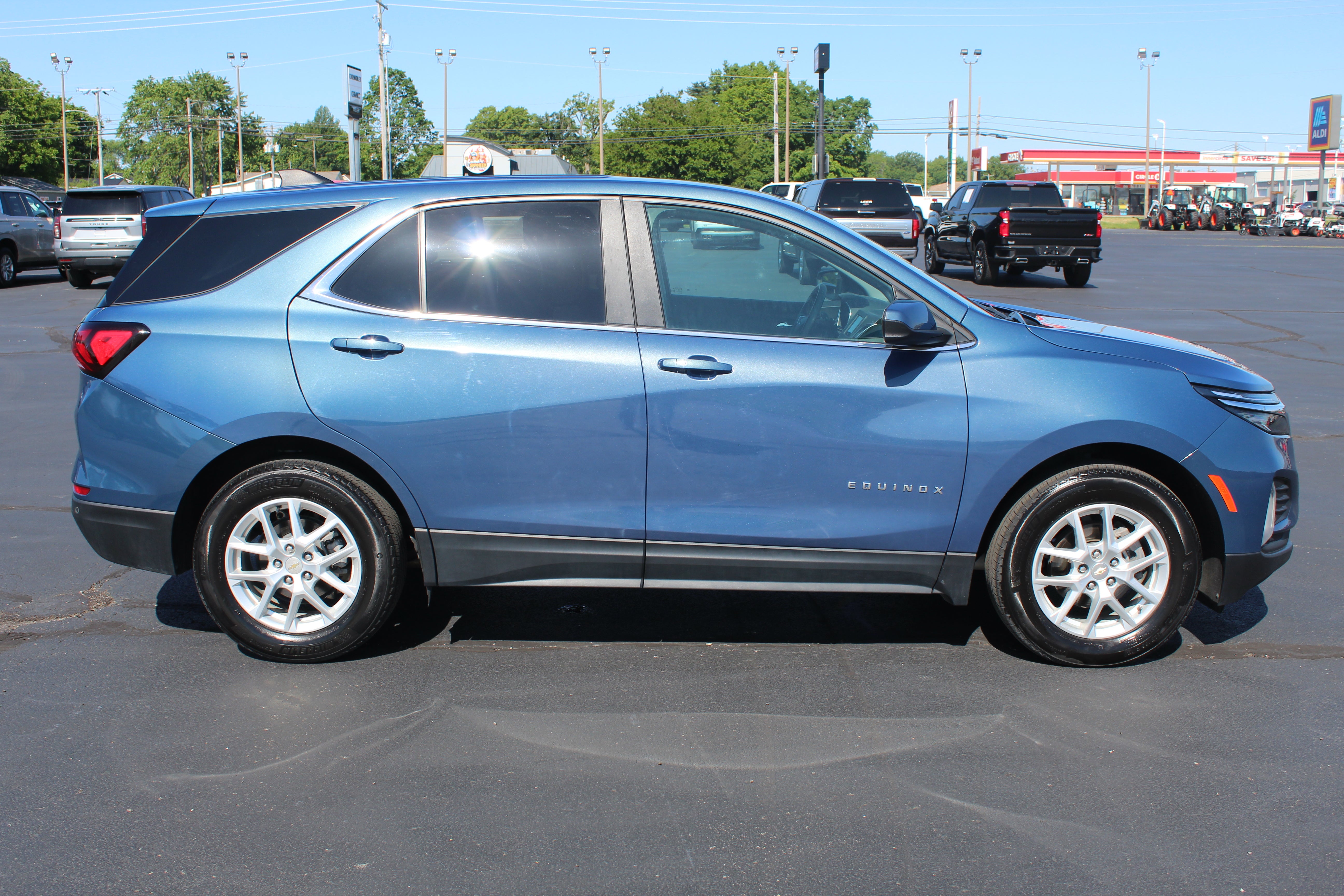 2024 Chevrolet Equinox LT